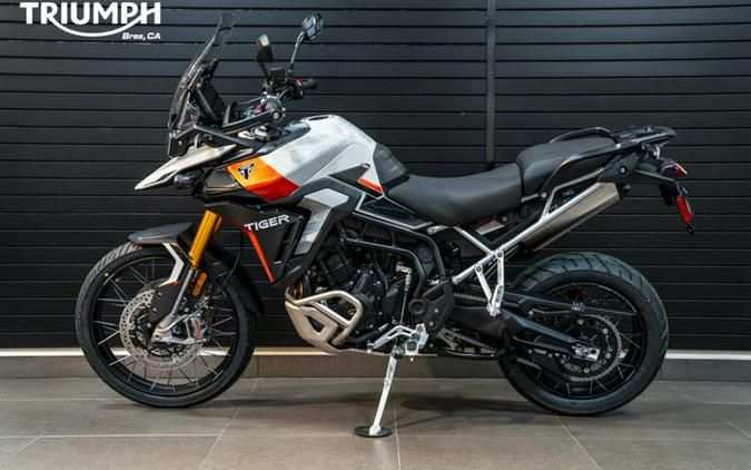 2024 Triumph Tiger 900 Rally Pro Ash Grey / Intense Orange