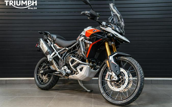 2024 Triumph Tiger 900 Rally Pro Ash Grey / Intense Orange