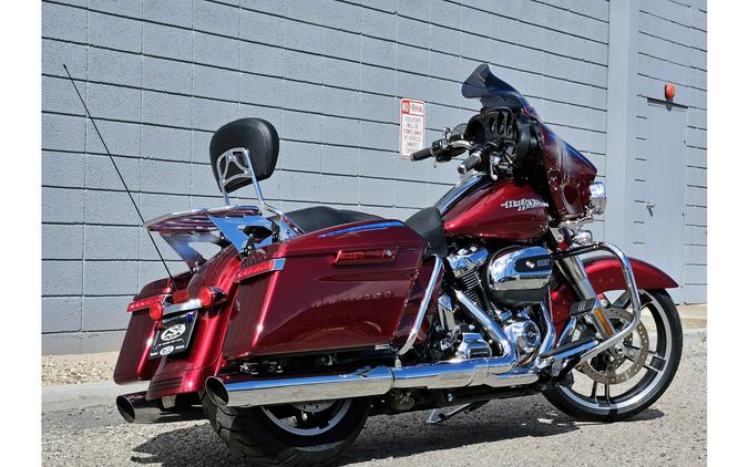 2017 Harley-Davidson® FLHXS Street Glide Special