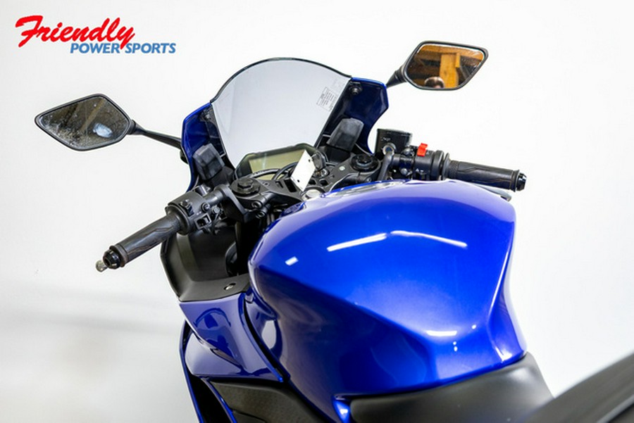 2021 Yamaha YZF R3 R3 Monster Energy Yamaha MotoGP Edition