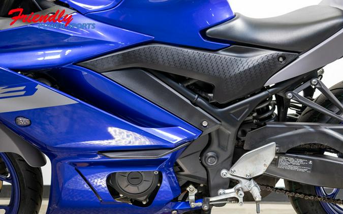 2021 Yamaha YZF R3 R3 Monster Energy Yamaha MotoGP Edition