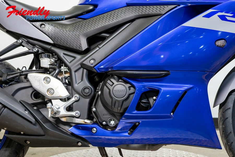2021 Yamaha YZF R3 R3 Monster Energy Yamaha MotoGP Edition