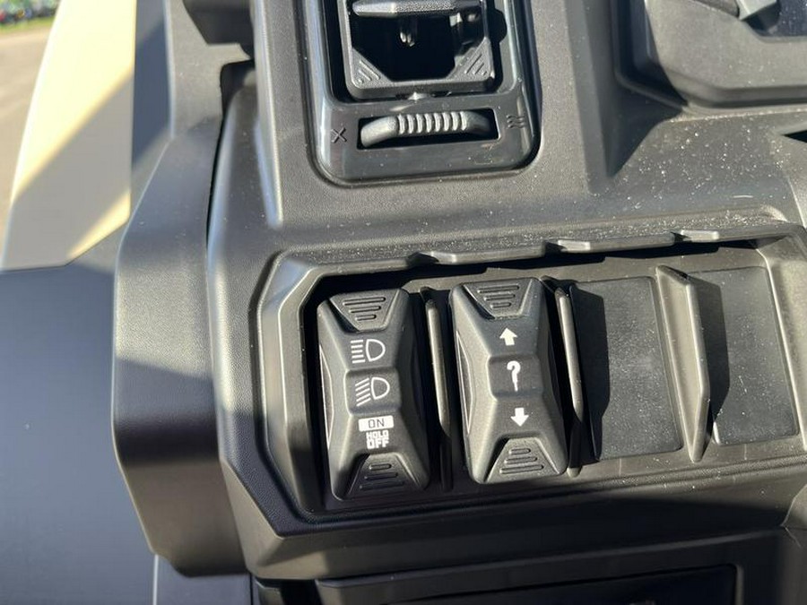 2026 Can-Am® Defender Limited HD11 Desert Tan & Carbon Black