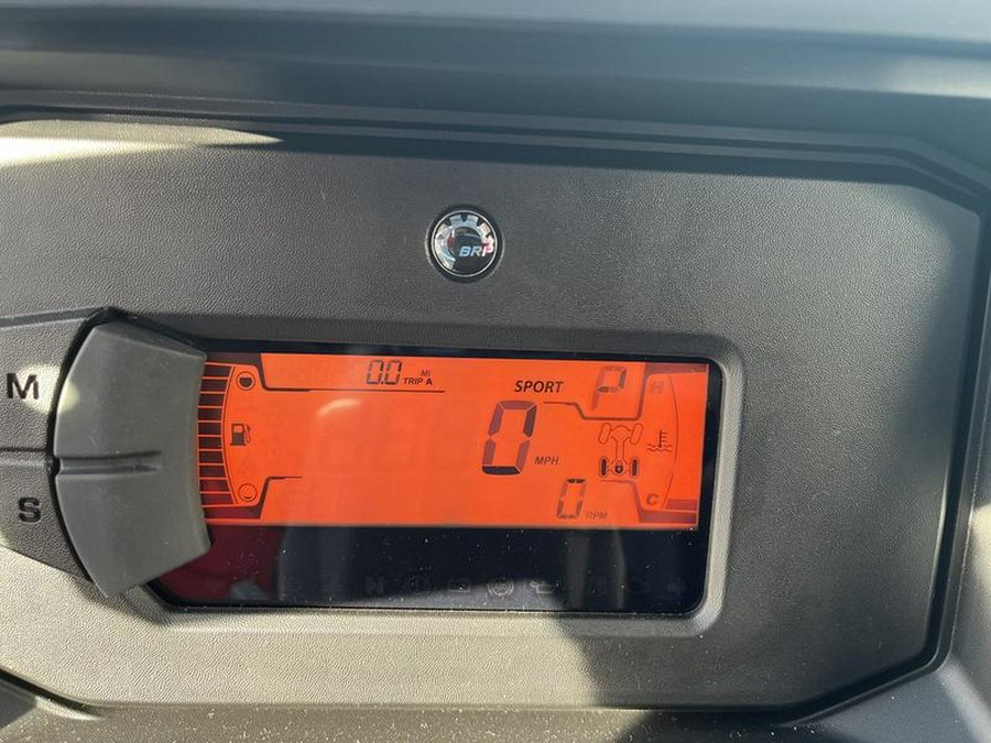 2026 Can-Am® Defender Limited HD11 Desert Tan & Carbon Black