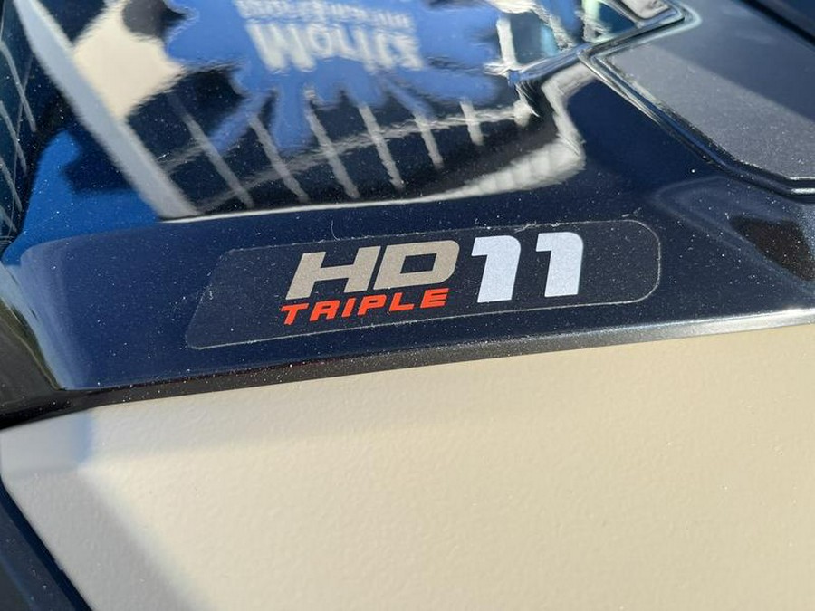 2026 Can-Am® Defender Limited HD11 Desert Tan & Carbon Black