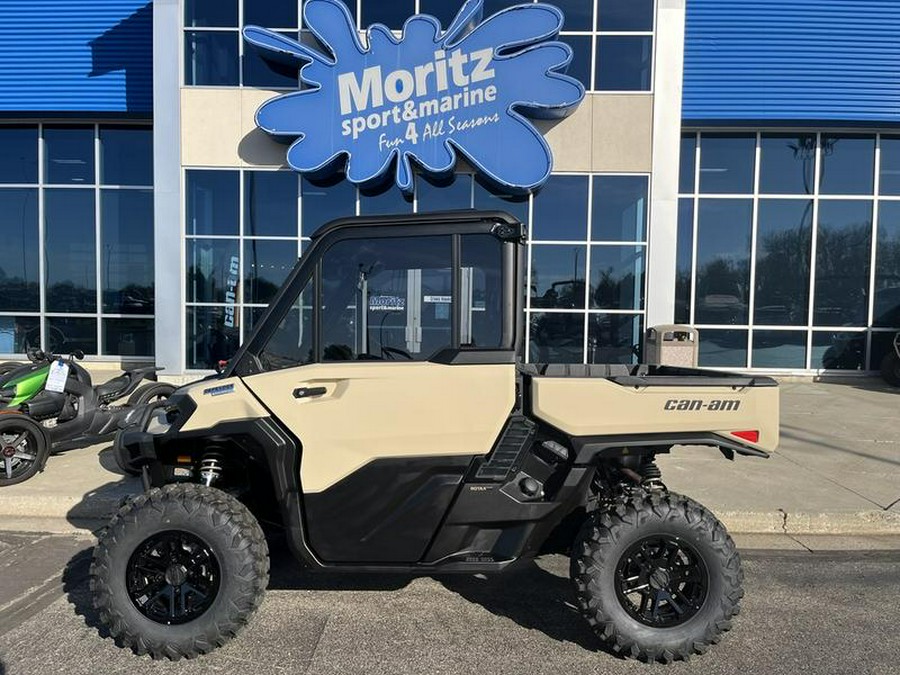 2026 Can-Am® Defender Limited HD11 Desert Tan & Carbon Black