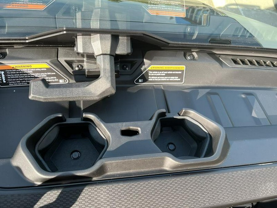 2026 Can-Am® Defender Limited HD11 Desert Tan & Carbon Black