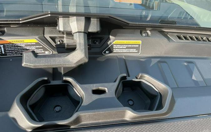 2026 Can-Am® Defender Limited HD11 Desert Tan & Carbon Black