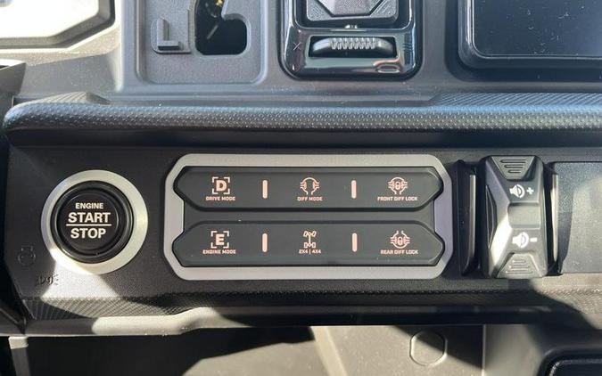 2026 Can-Am® Defender Limited HD11 Desert Tan & Carbon Black