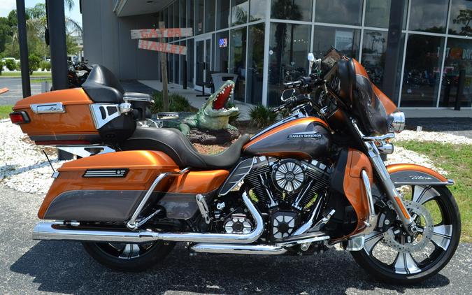 2015 Harley-Davidson® Electra Glide® Ultra Classic® Low - FLHTCUL