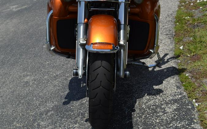 2015 Harley-Davidson® Electra Glide® Ultra Classic® Low - FLHTCUL