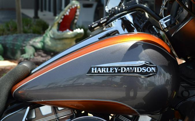 2015 Harley-Davidson® Electra Glide® Ultra Classic® Low - FLHTCUL