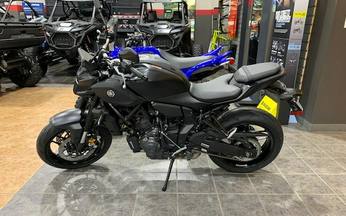 2026 Yamaha MT 07 - Matte Charcoal Black