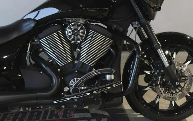 2016 Victory Motorcycles® Cross Country 8-Ball™ Gloss Black