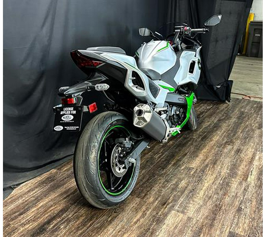 2024 Kawasaki Ninja 7 Hybrid ABS