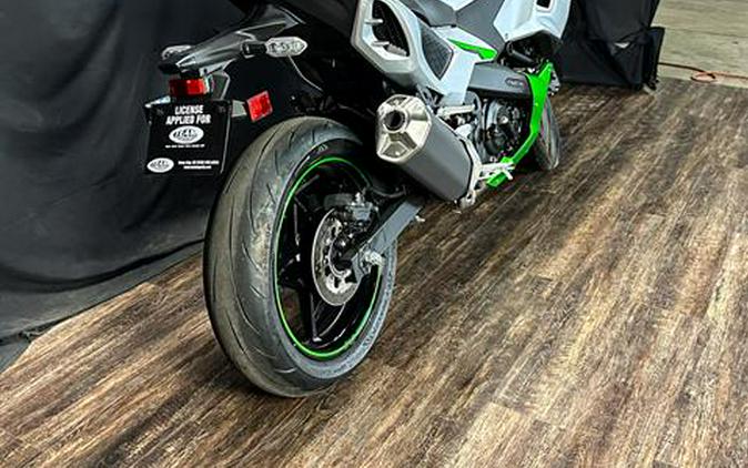 2024 Kawasaki Ninja 7 Hybrid ABS