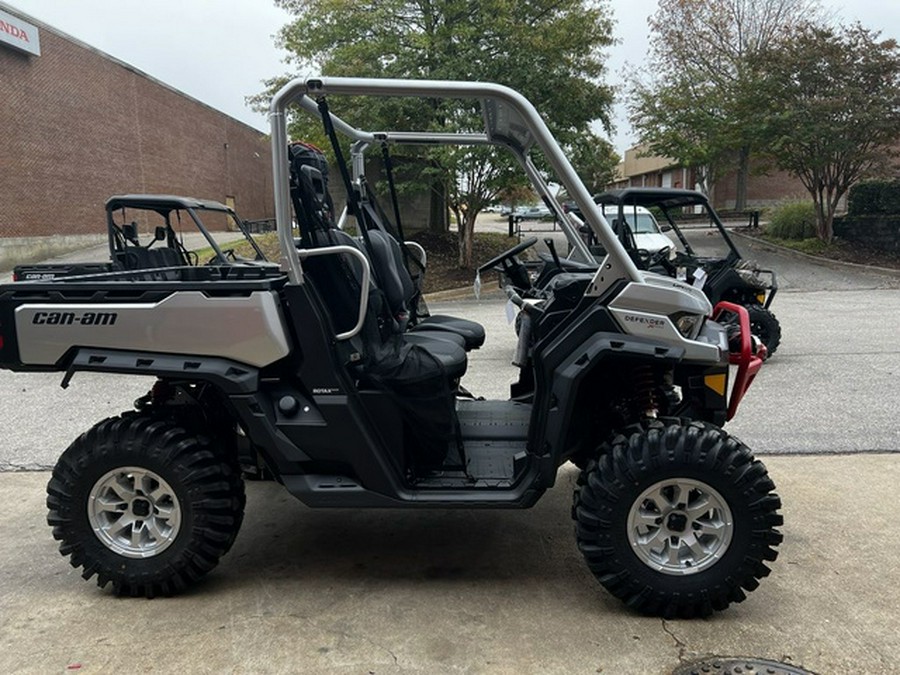 2025 Can-Am Defender X Mr HD10 Hyper Silver & Legion Red