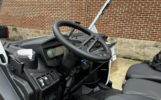 2025 Can-Am Defender X Mr HD10 Hyper Silver & Legion Red