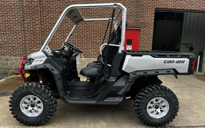 2025 Can-Am Defender X Mr HD10 Hyper Silver & Legion Red