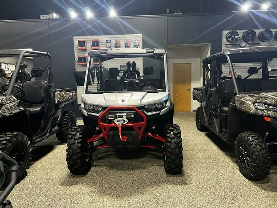 2025 Can-Am Defender X Mr HD10 Hyper Silver & Legion Red