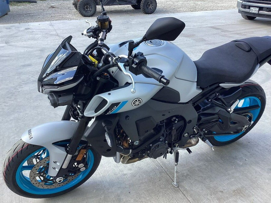 2025 Yamaha MT 10