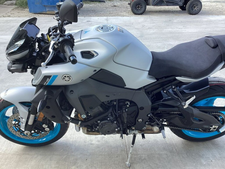 2025 Yamaha MT 10