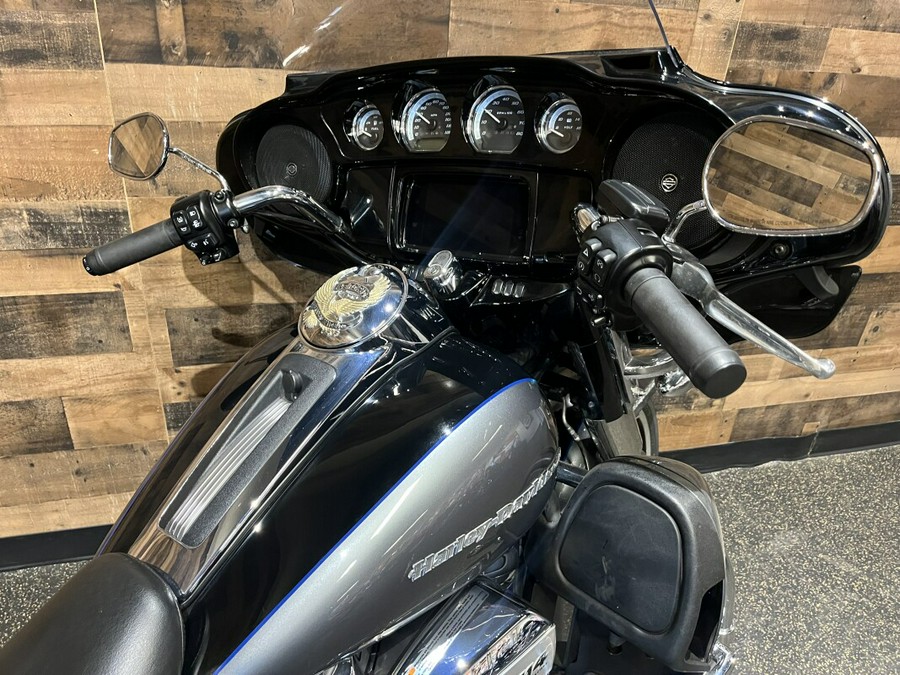 2021 Harley-Davidson® Ultra Limited Gauntlet Gray Metallic/Vivid Black FLHTK