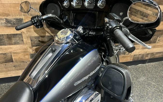 2021 Harley-Davidson® Ultra Limited Gauntlet Gray Metallic/Vivid Black FLHTK