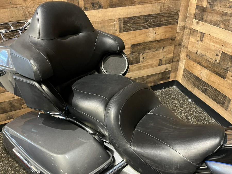 2021 Harley-Davidson® Ultra Limited Gauntlet Gray Metallic/Vivid Black FLHTK