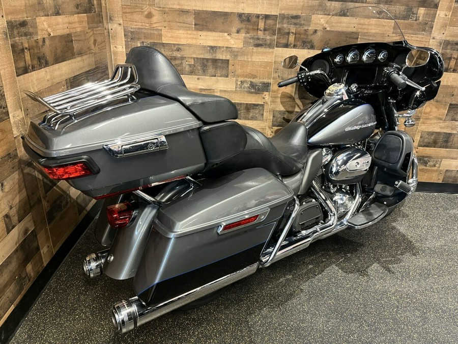 2021 Harley-Davidson® Ultra Limited Gauntlet Gray Metallic/Vivid Black FLHTK