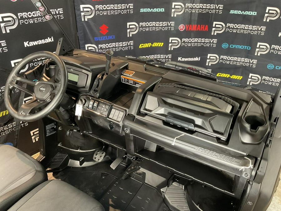 2026 Can-Am® Defender PRO XT HD10