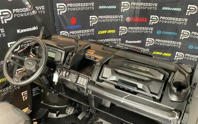 2026 Can-Am® Defender PRO XT HD10