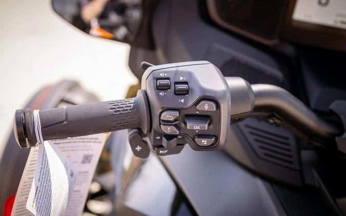 2026 Can-Am® Spyder RT Limited Dark