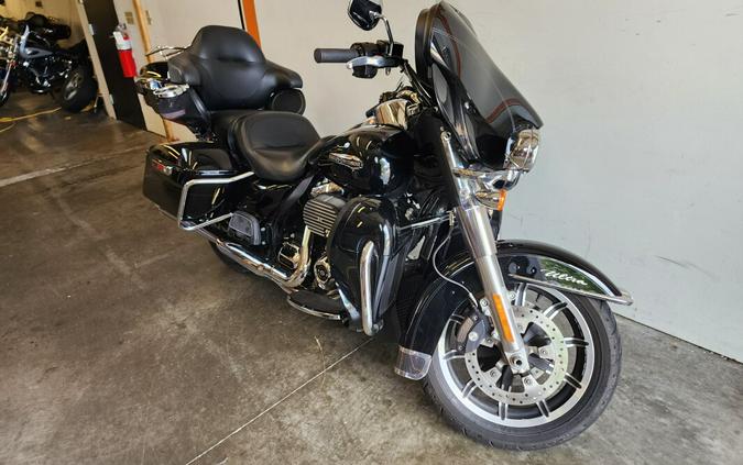 2019 Harley-Davidson Electra Glide Ultra Classic Vivid Black FLHTCU