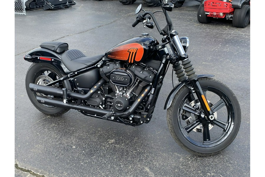 2022 Harley-Davidson® Fat Boy® 114 Midnight Crimson/Vivid Black