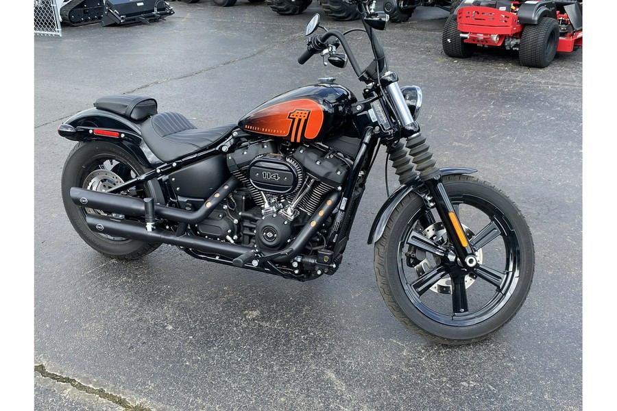 2022 Harley-Davidson® Fat Boy® 114 Midnight Crimson/Vivid Black