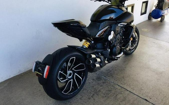 New 2024 Ducati DIAVEL V4