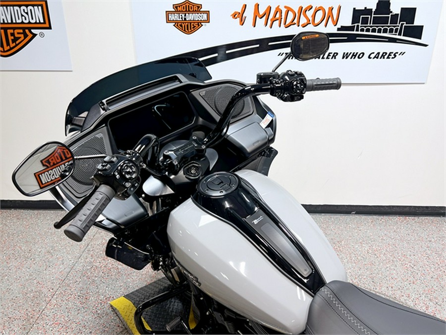 2024 Harley-Davidson Road Glide FLTRX Billiard Gray Black Trim