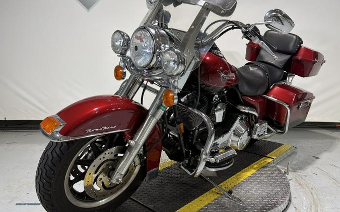 2006 Harley-Davidson® Road King® Two-Tone Fire Red Pearl and Vivid Black