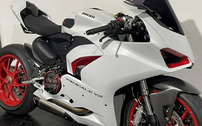 2022 Ducati Panigale V2 White Rosso Livery
