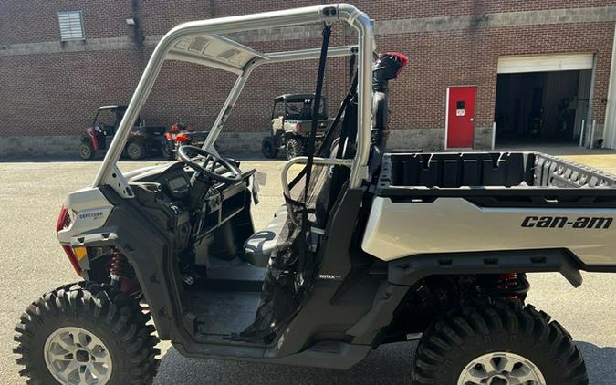 2025 Can-Am Defender X Mr HD10 Hyper Silver & Legion Red