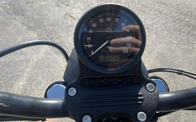 2020 Harley-Davidson® Iron 883™ Black Denim