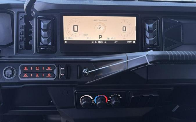 2026 Can-Am® Defender Limited HD11