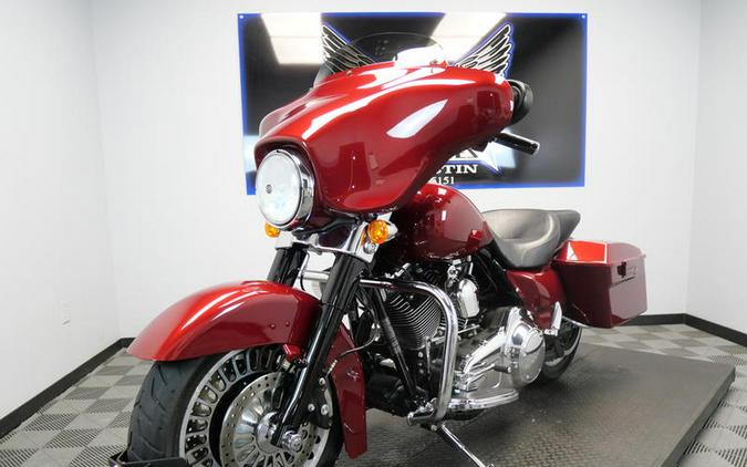 2010 Harley-Davidson® FLHX - Street Glide®