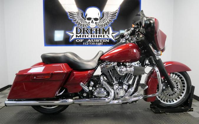 2010 Harley-Davidson® FLHX - Street Glide®