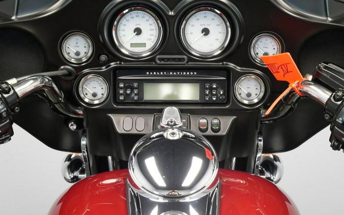 2010 Harley-Davidson® FLHX - Street Glide®