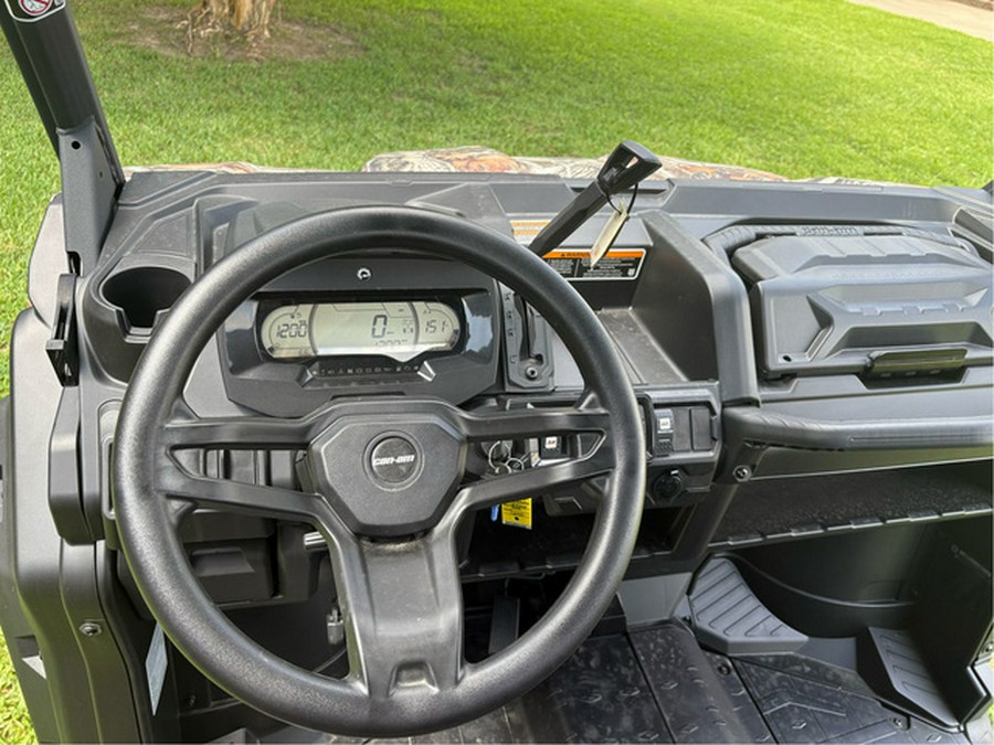 2025 Can-Am Defender MAX X mr HD10