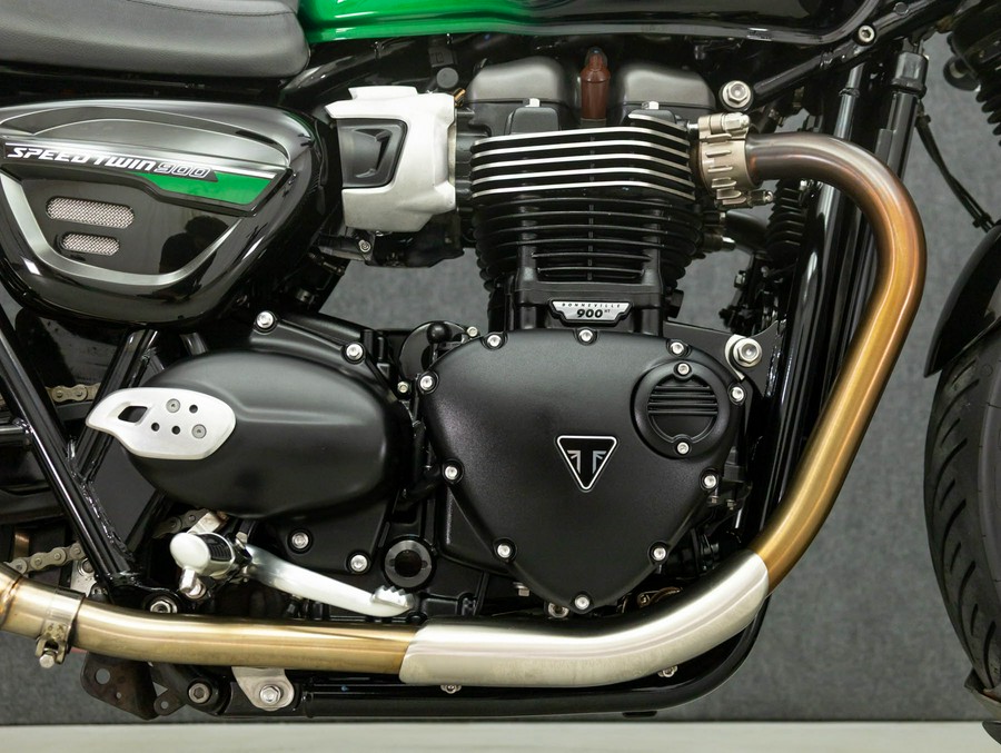 2024 TRIUMPH SPEED TWIN 900 STEALTH EDITION