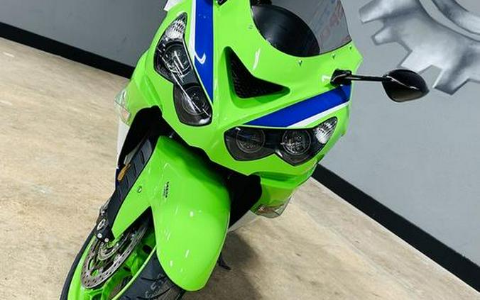 2024 Kawasaki Ninja® ZX™-14R 40th Anniversary Edition ABS