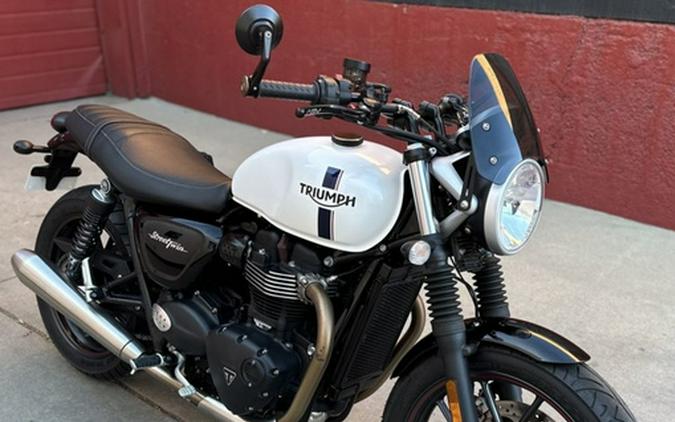 2018 Triumph Street Twin Crystal White